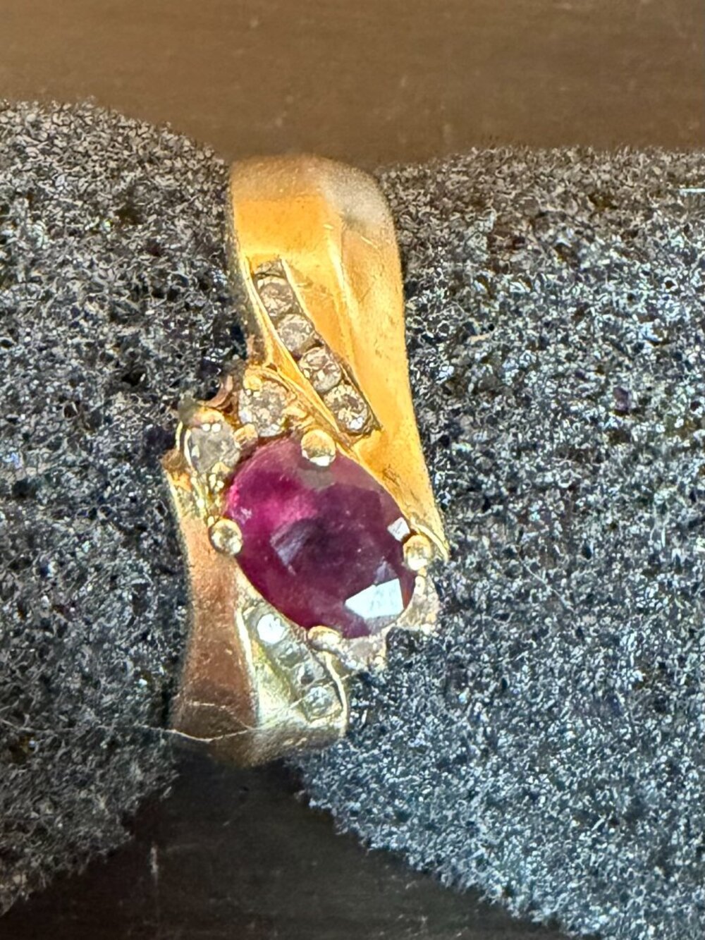 14K Yellow Gold Ruby and Diamond Ring Sz 7 w/ 10K Gold Ruby Pendant -Anniversary - Picture 4 of 14